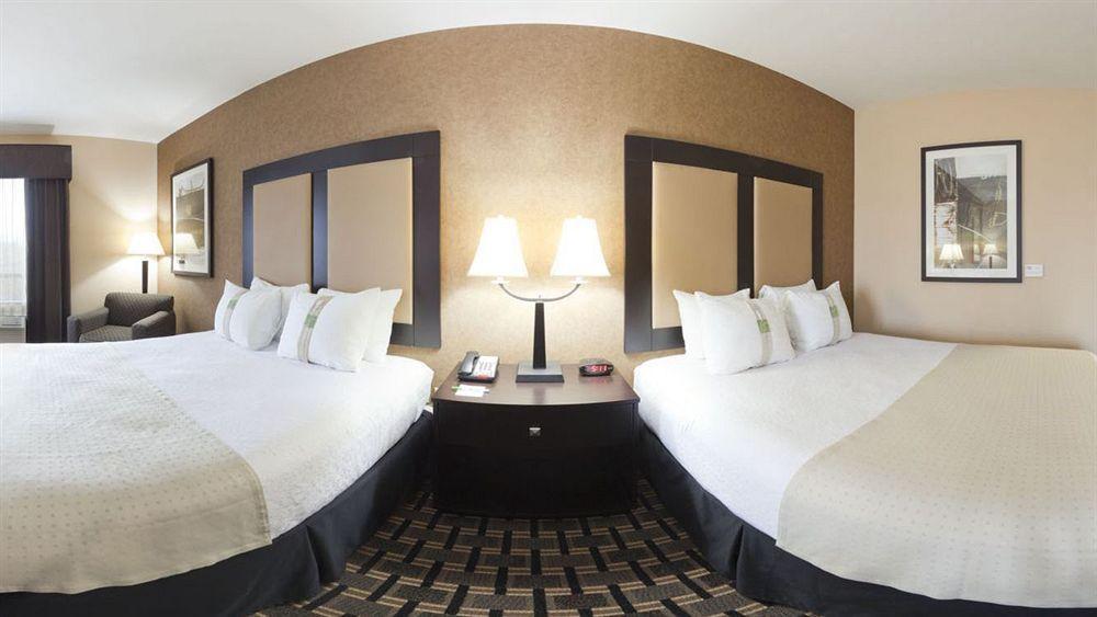Holiday Inn Arlington Northeast By Ihg Exterior foto