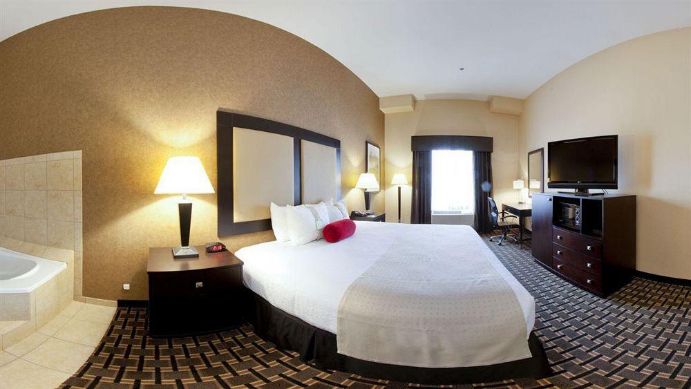 Holiday Inn Arlington Northeast By Ihg Exterior foto