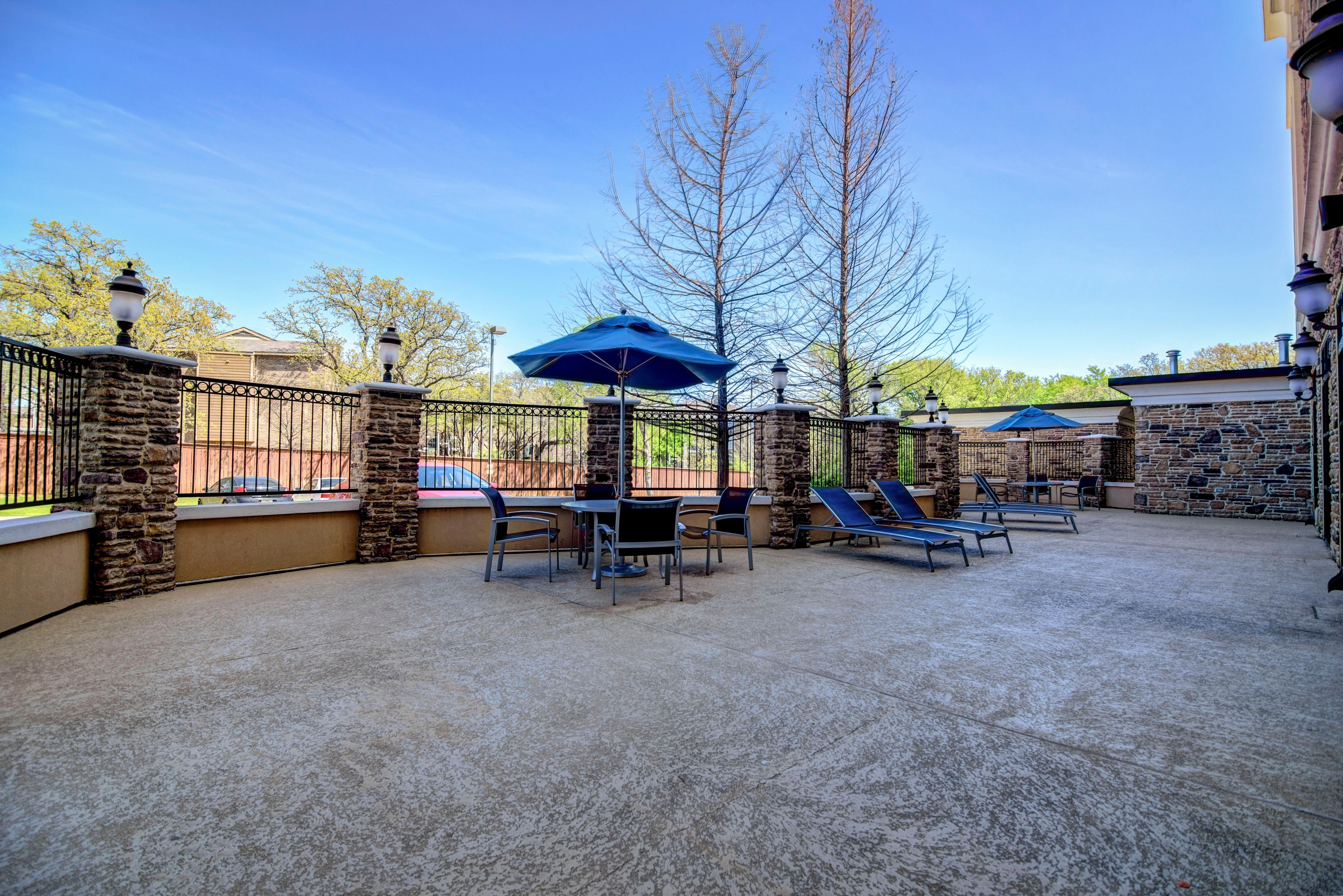 Holiday Inn Arlington Northeast By Ihg Exterior foto