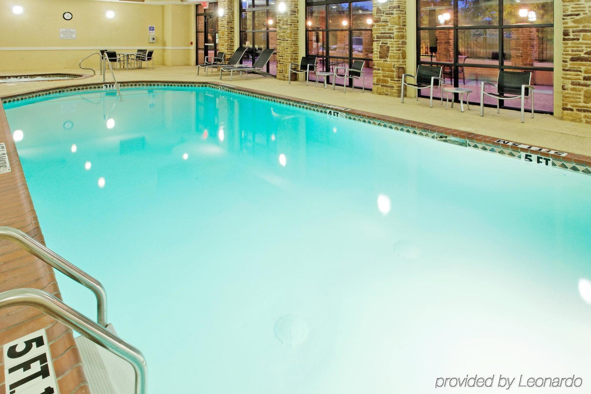 Holiday Inn Arlington Northeast By Ihg Facilidades foto