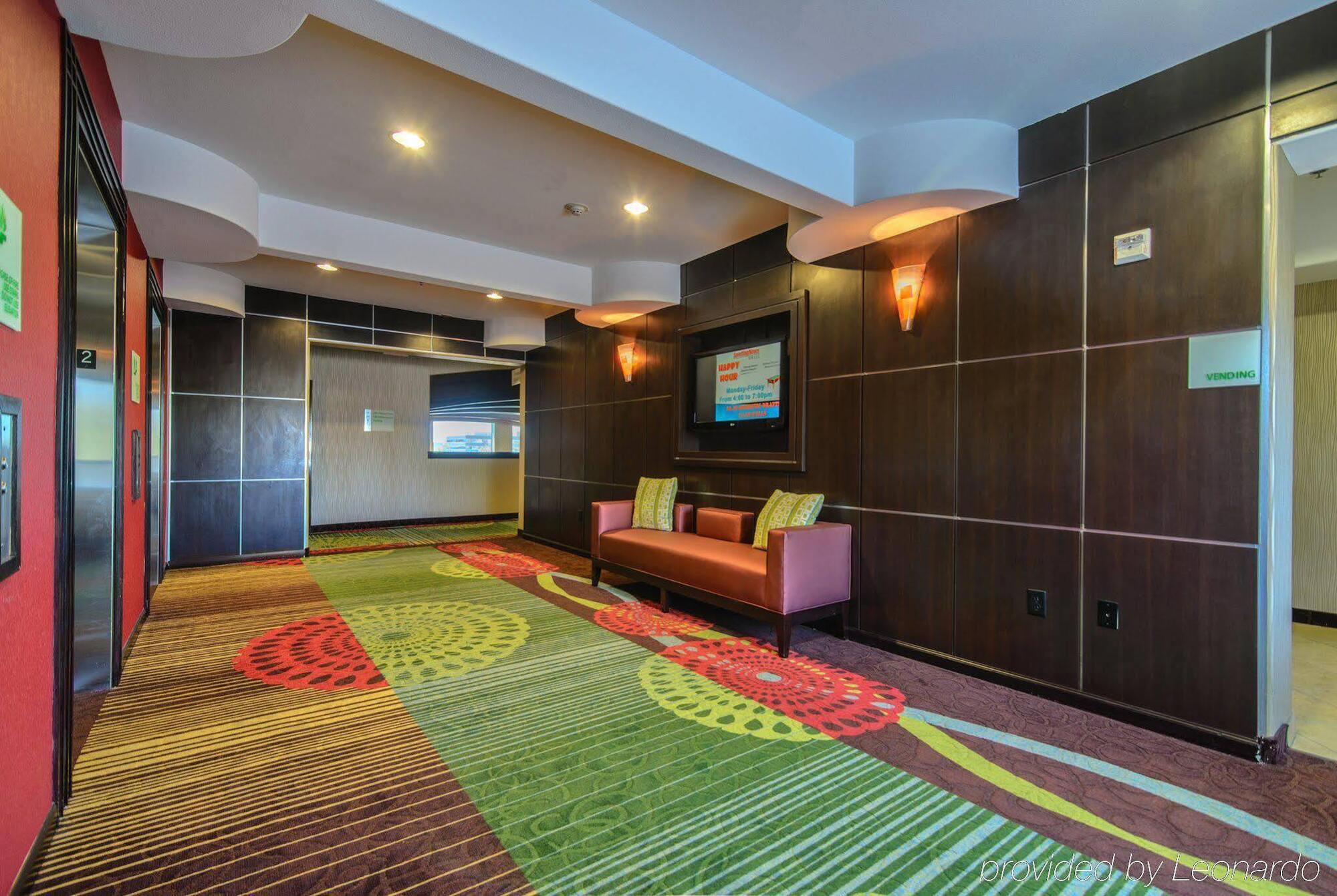 Holiday Inn Arlington Northeast By Ihg Exterior foto
