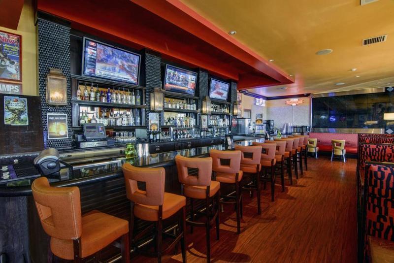 Holiday Inn Arlington Northeast By Ihg Exterior foto